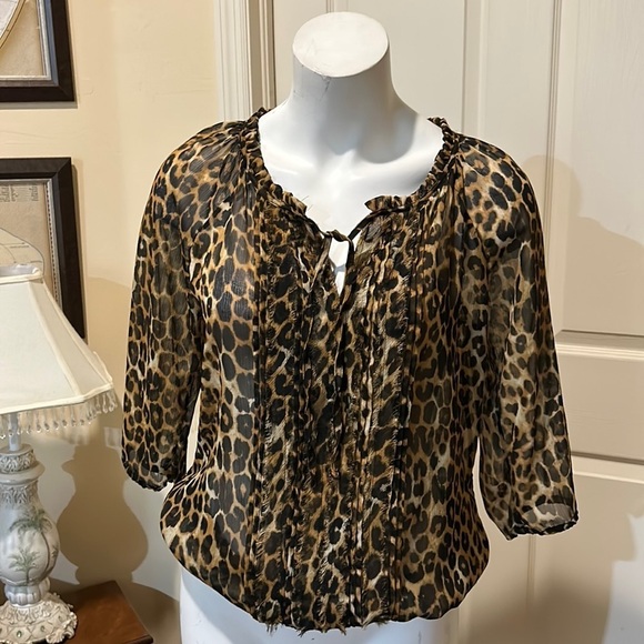 Express Cheetah Print Blouse. Medium. - Picture 1 of 9